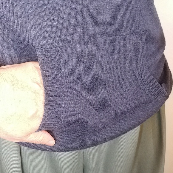 Navy Blue, Cowl Neck sweater, size S - Picture 4 of 13